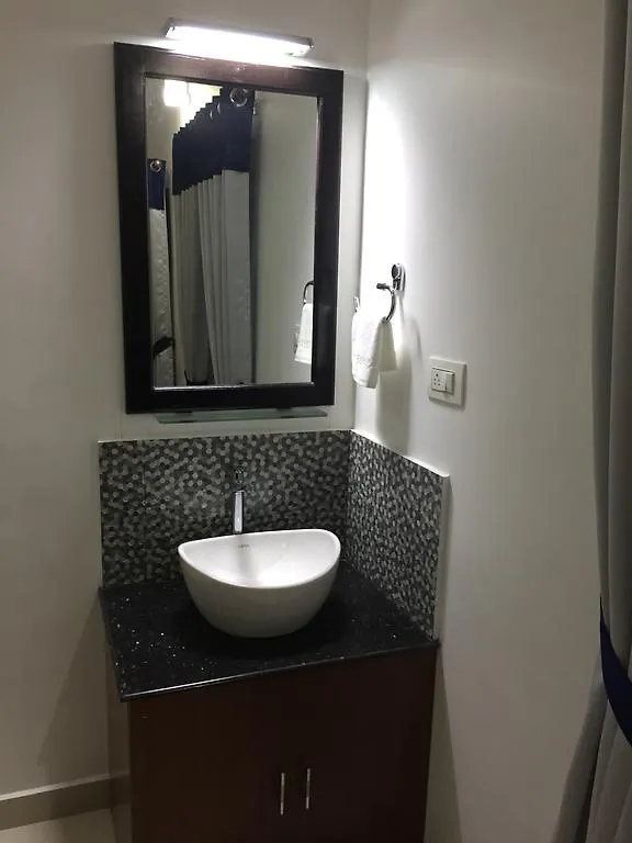 Rajivs Residence - Fully Furnished Apartments Kochi