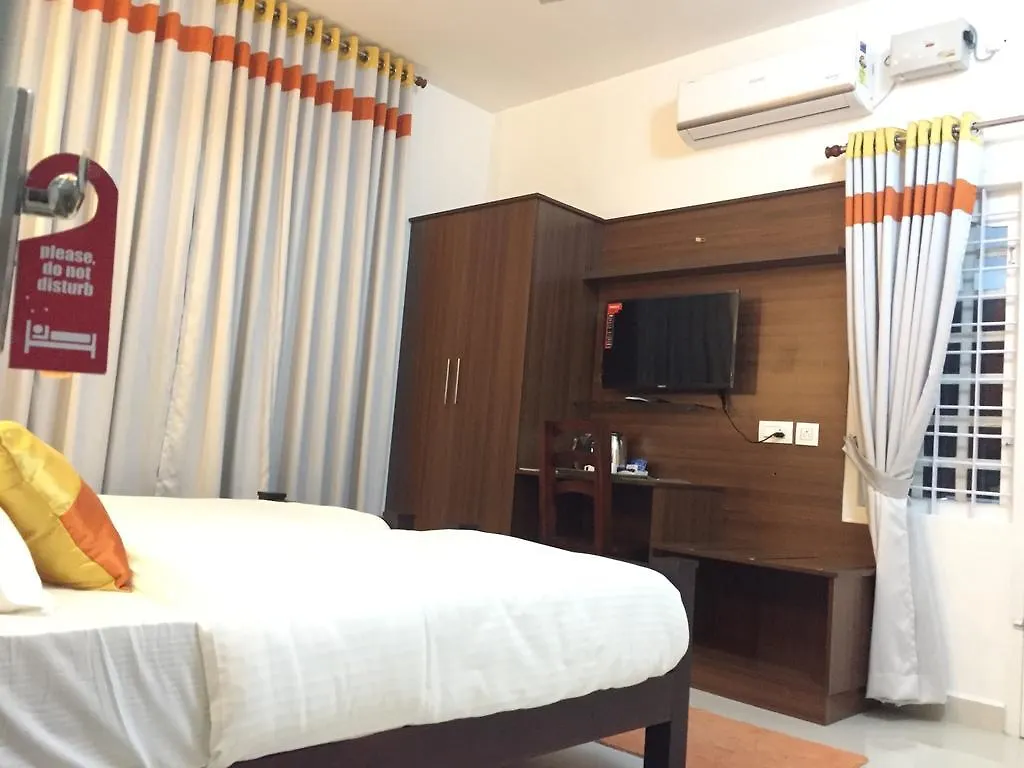 Rajivs Residence - Fully Furnished Apartments Kochi 0*,