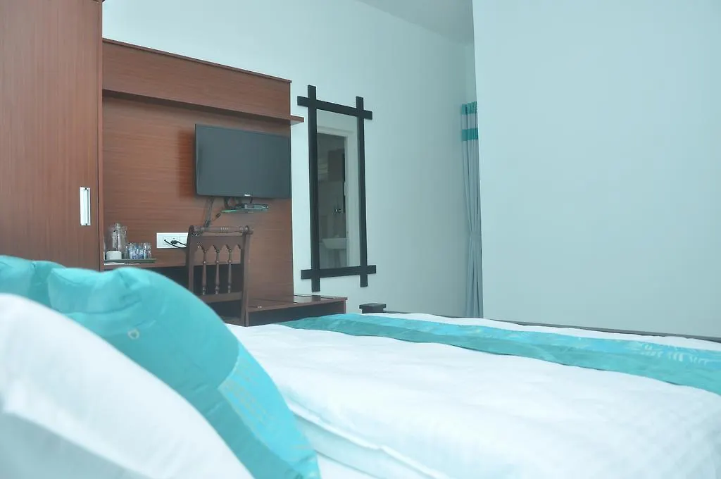 Rajivs Residence - Fully Furnished Apartments Kochi